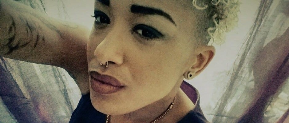 KU 2014 SLIDE940 FREMD 102 BILD Facebook