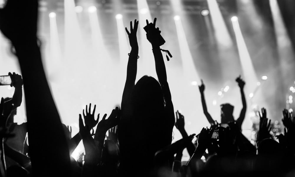 St 327 Festival BILD iStock