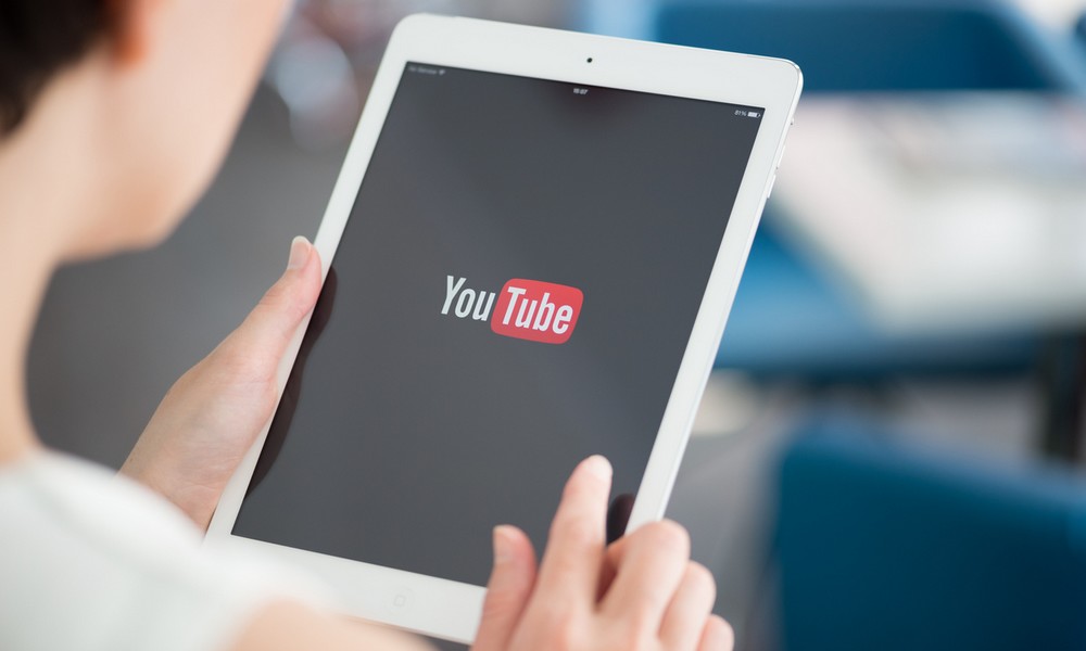Mit Youtube-Tutorials: Teenagerin bringt Kind zur Welt! 61 Teenagerin bringt Baby mithilfe von Youtube-Videos zur Welt