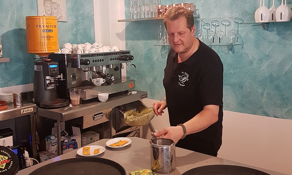 jens büchner cafe