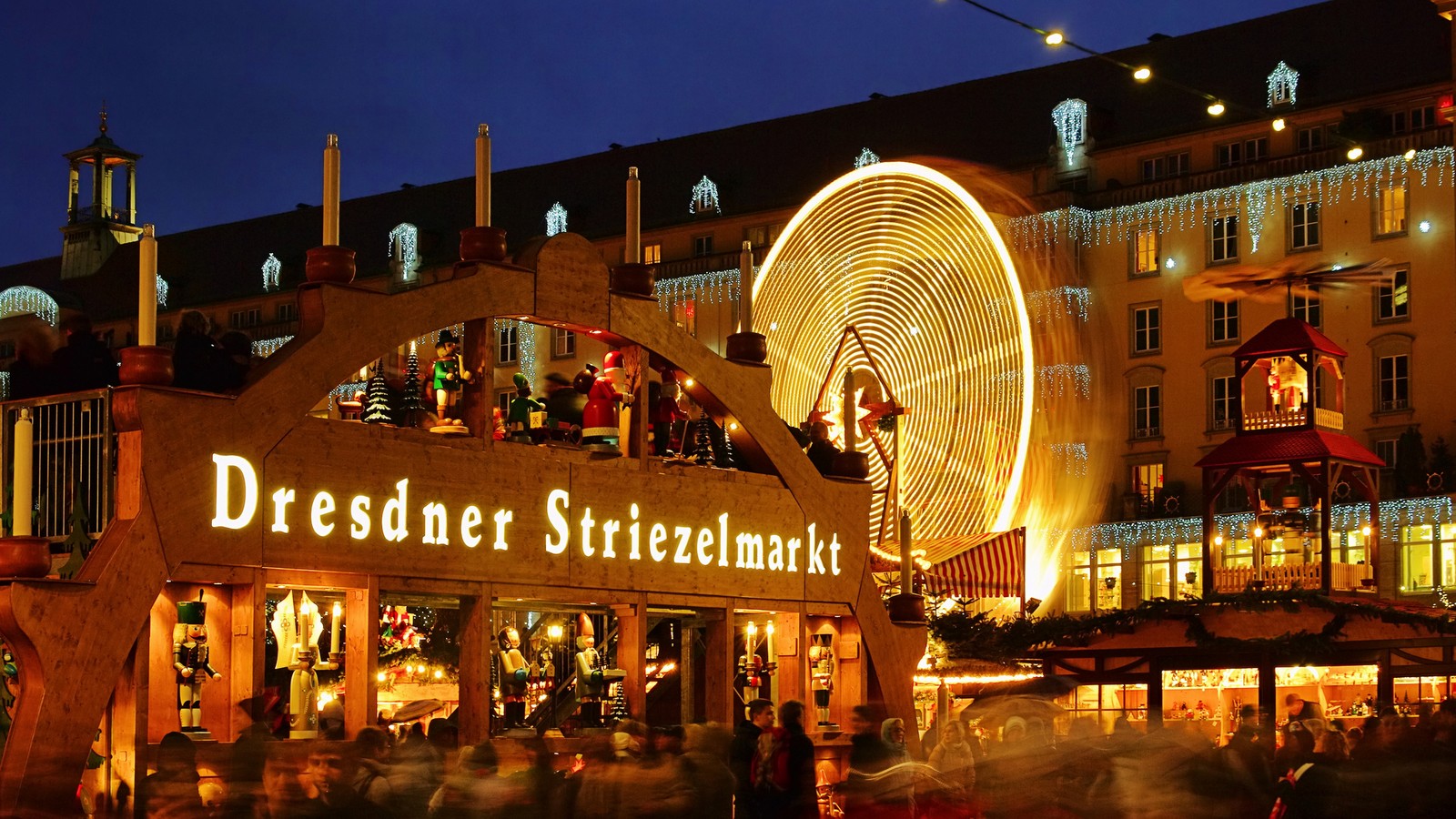 Weihnachtsmärkte 2019: Alle Termine und Öffnungszeiten! 72 Striezelmarkt in Dresden
