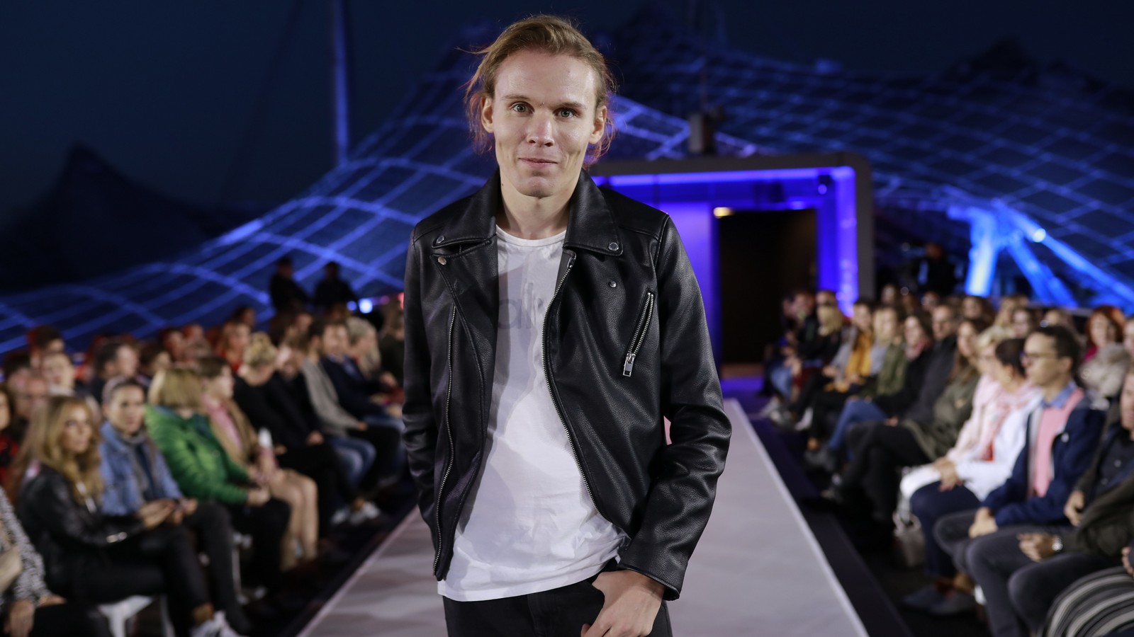 KUKKSI war dabei: So liefen die GNTM-Dreharbeiten wirklich ab! 72 KUKKSI-Reporter Oliver Stangl bei GNTM