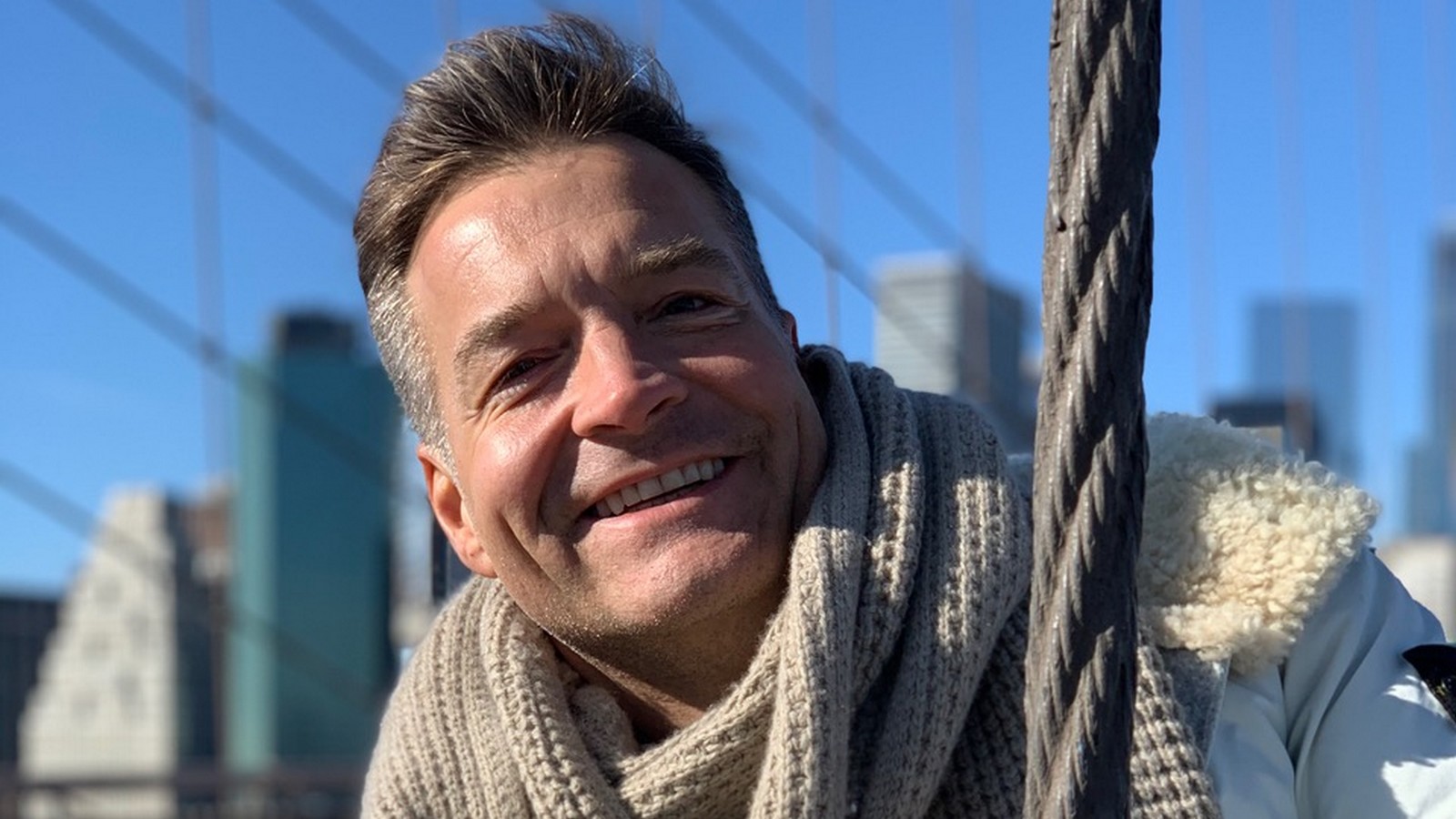 Gewusst? ER steckt hinter der Stimme von Let's Dance! 72 "Let's Dance"-Stimme Patrick Linke