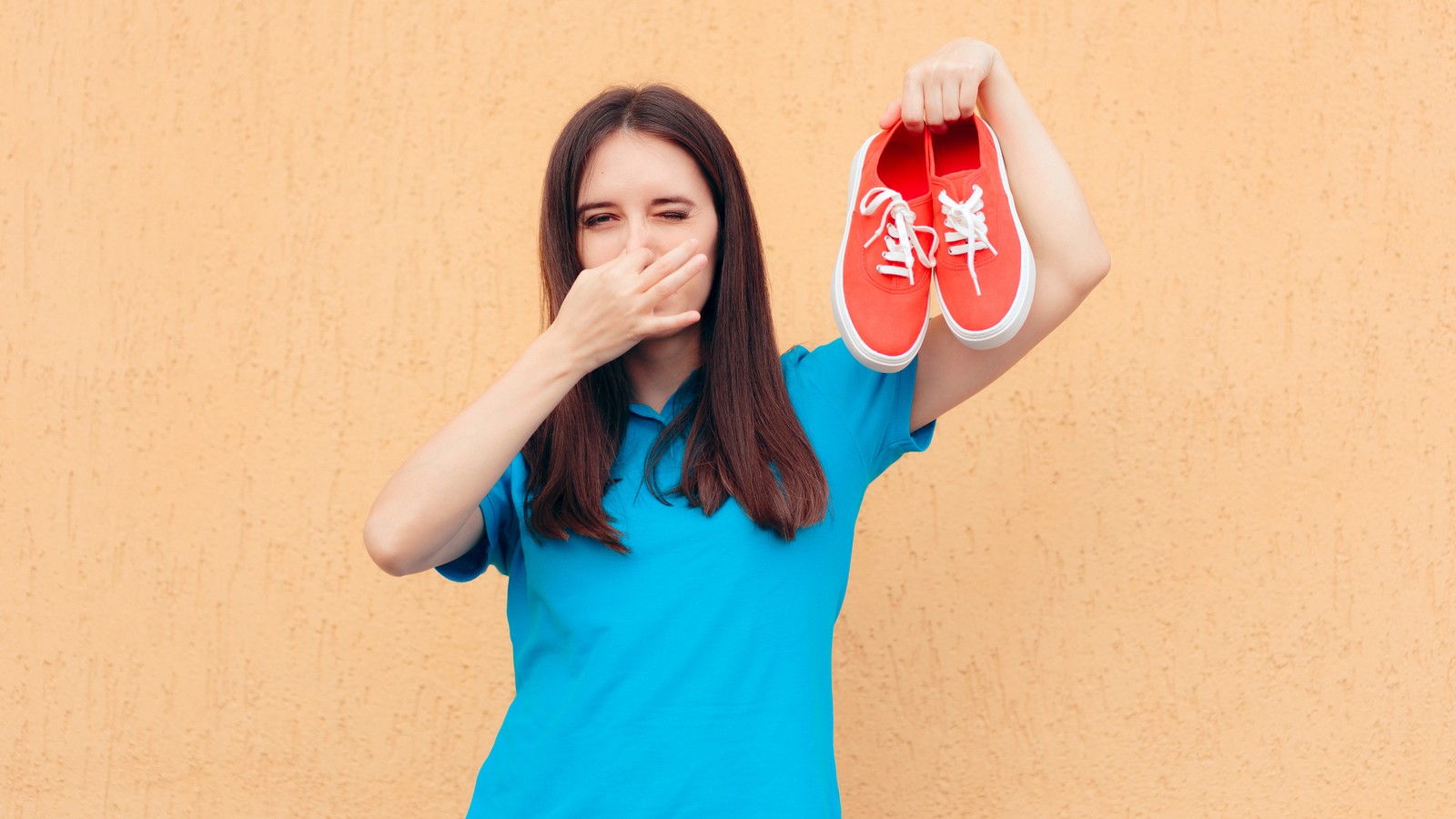 Deine Sneaker stinken? So bekommst du den Geruch wieder los! 72 Sneaker