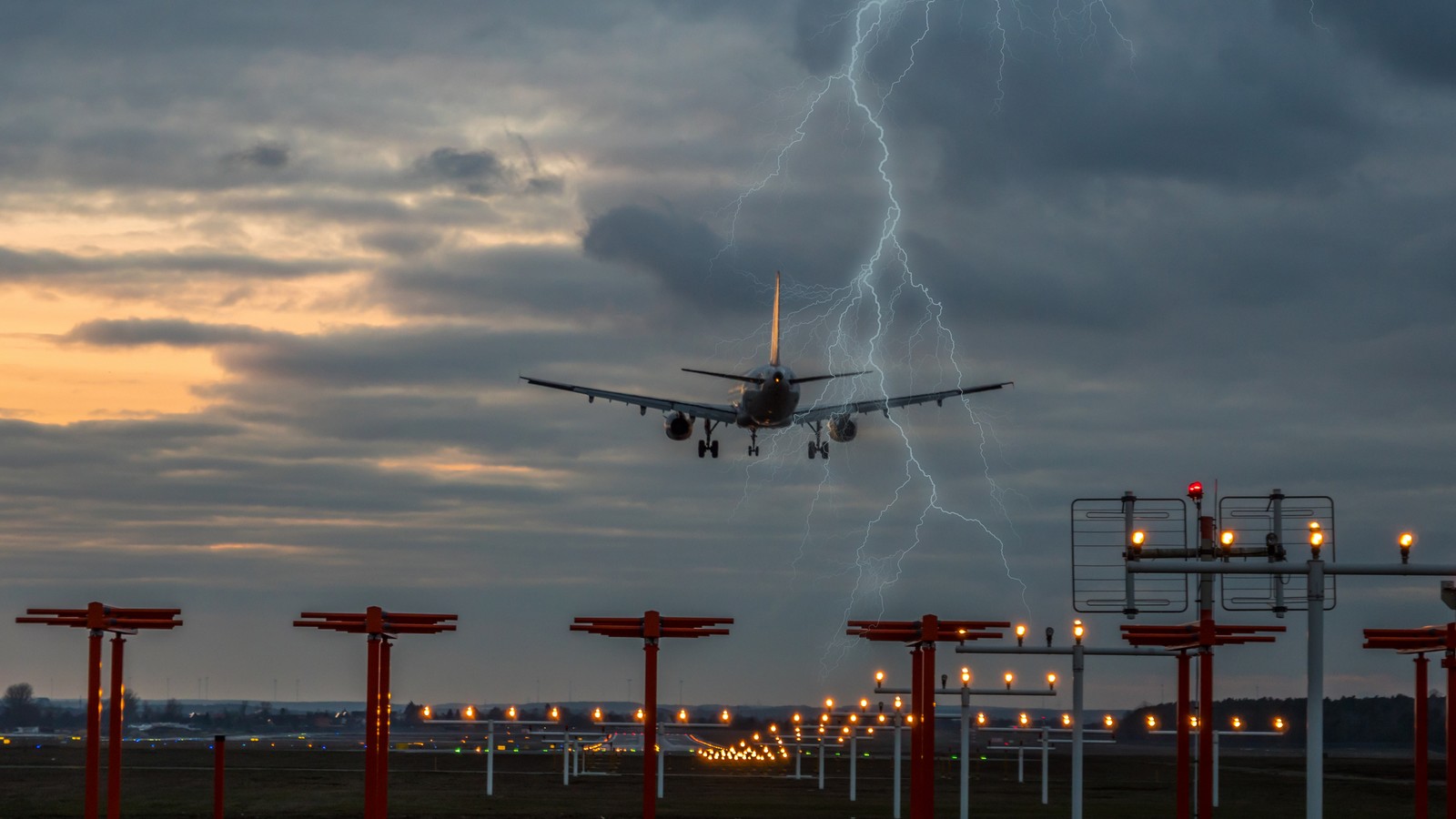 Gewitter bei Landeanflug