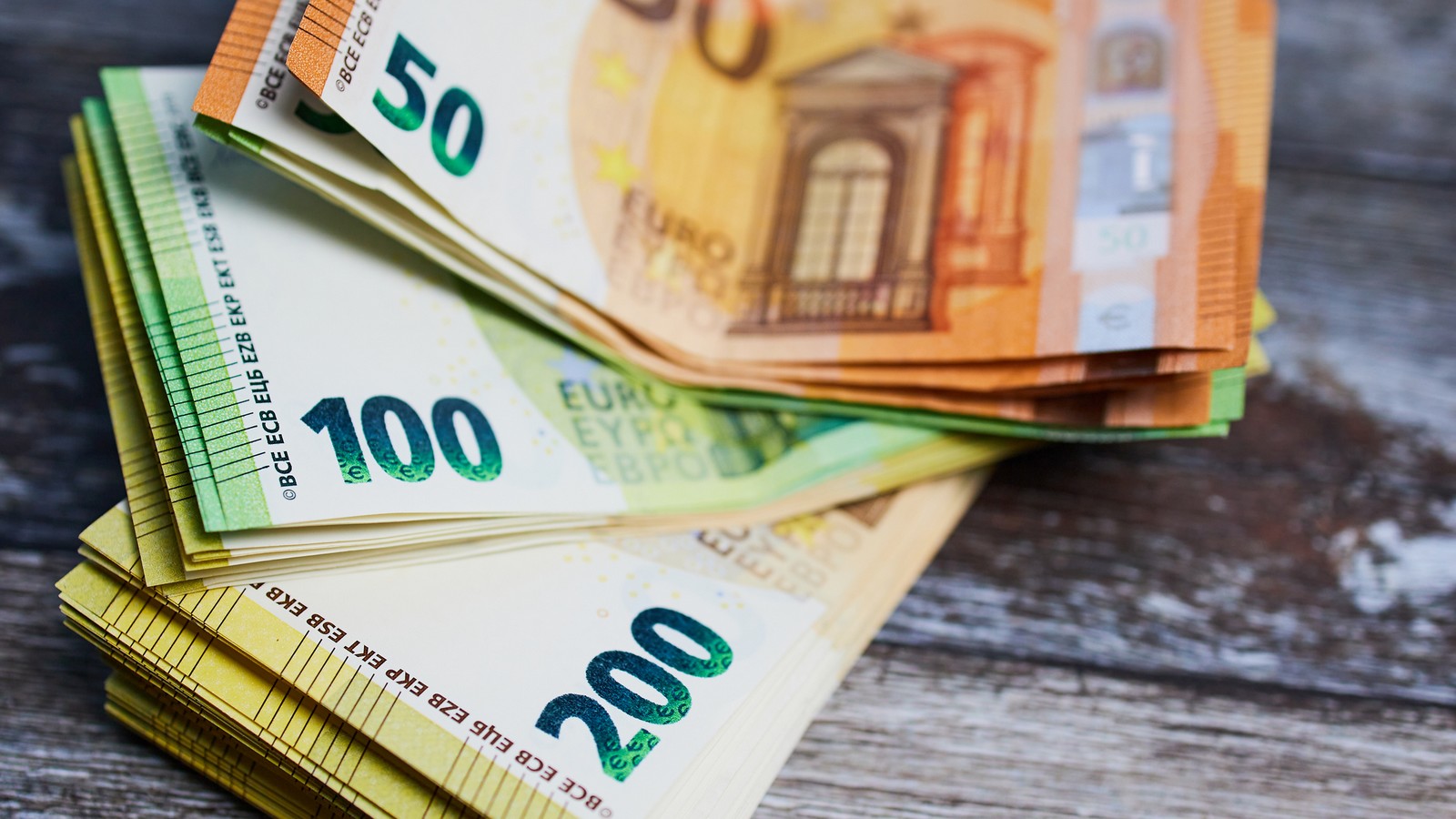 Darum solltest du immer einen 100 Euro-Schein dabei haben! 72 Geld