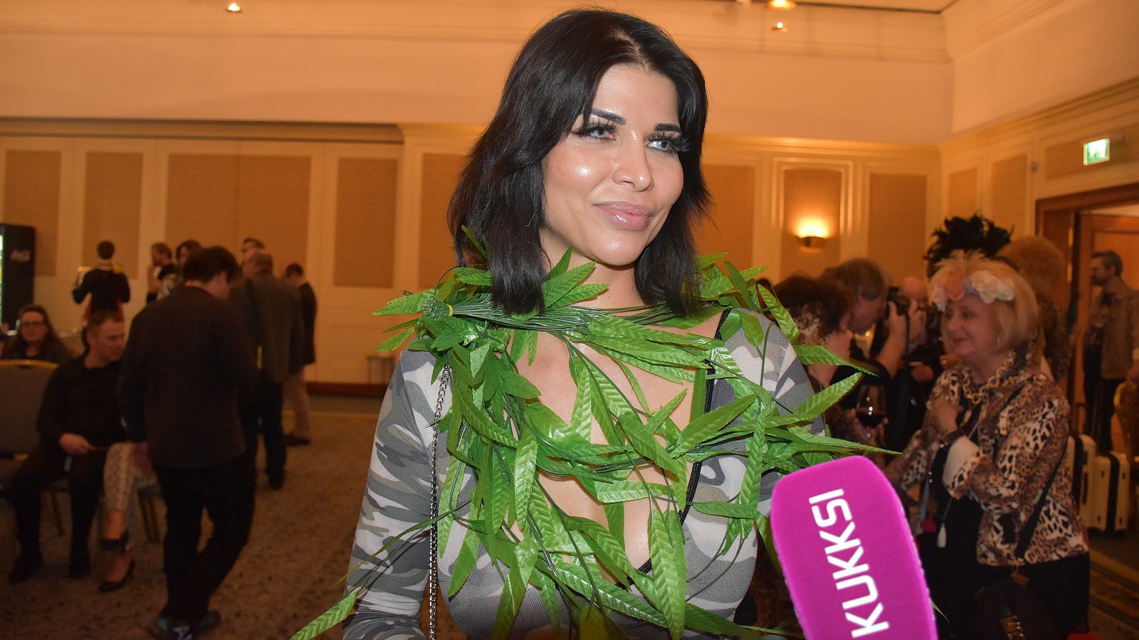 Micaela Schäfer: Hat GNTM-Jacky den Sieg verdient? 72 Micaela Schäfer im KUKKSI