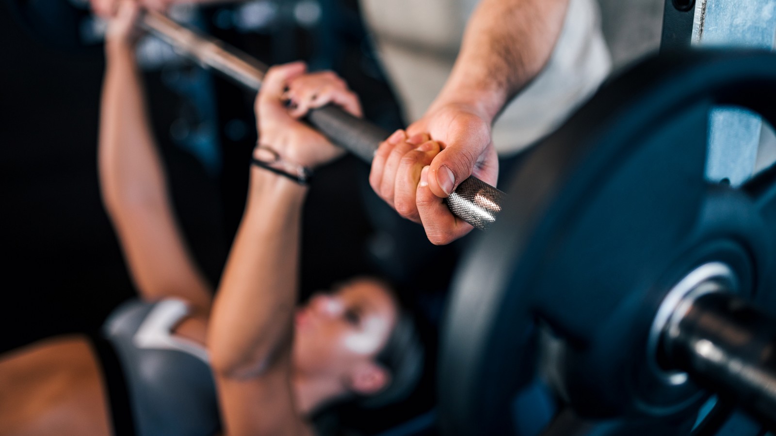 Coronavirus: So schützt du dich im Fitnessstudio! 72 Fitnessstudio