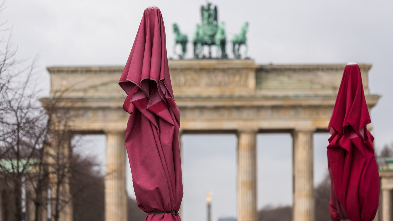 Coronavirus: Was bedeutet eine Ausgangssperre? 72 Brandenburger Tor in Berlin