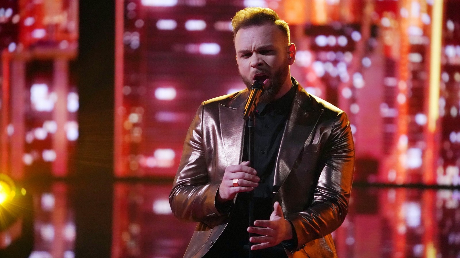 Joshua Tappe: DSDS-Star widmet Song für seine Freundin! 72 DSDS-Kandidat Joshua Tappe