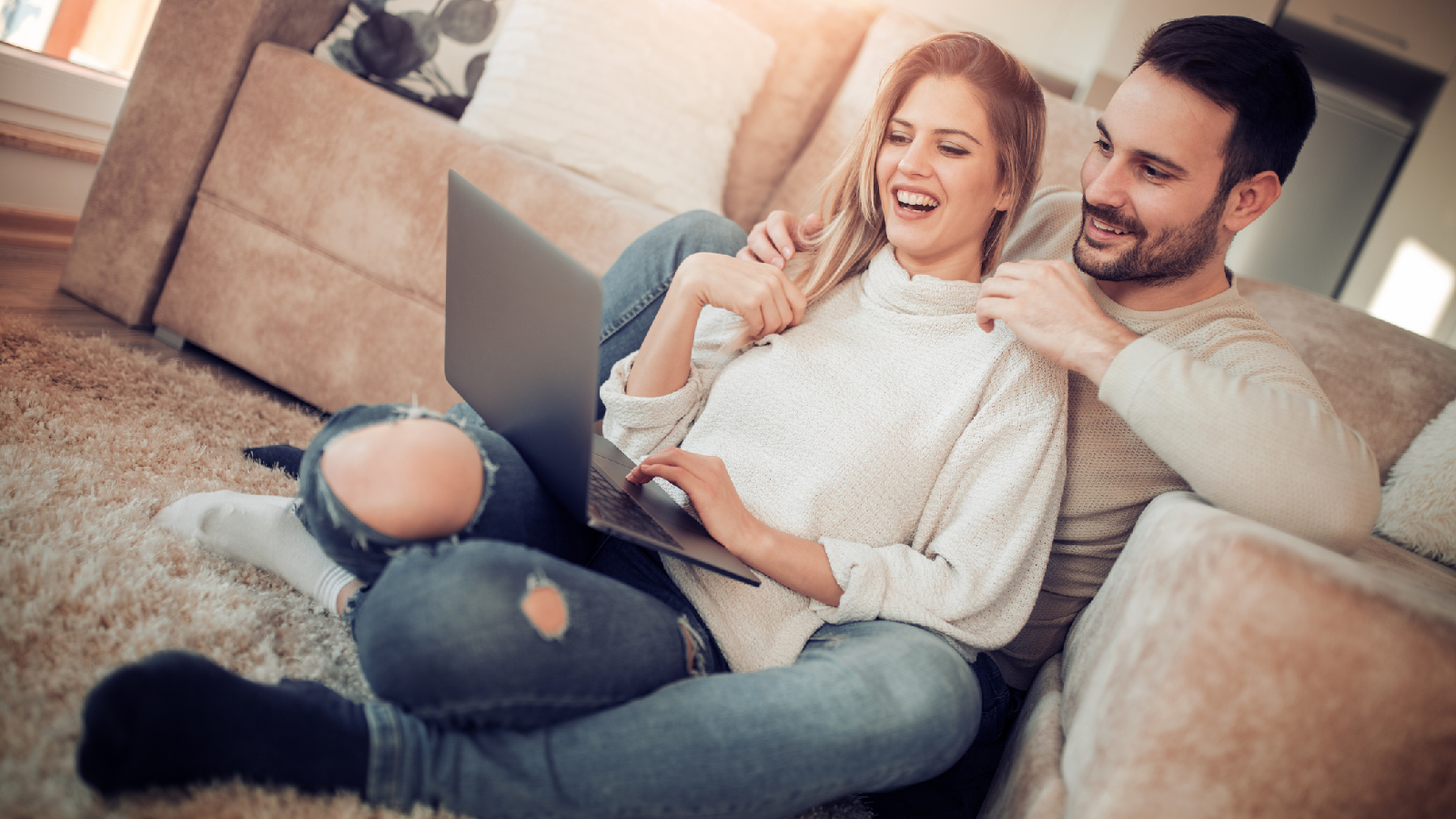 Diese 4 Sternzeichen machen ihren Partner besonders glücklich 72 Glückliches Paar