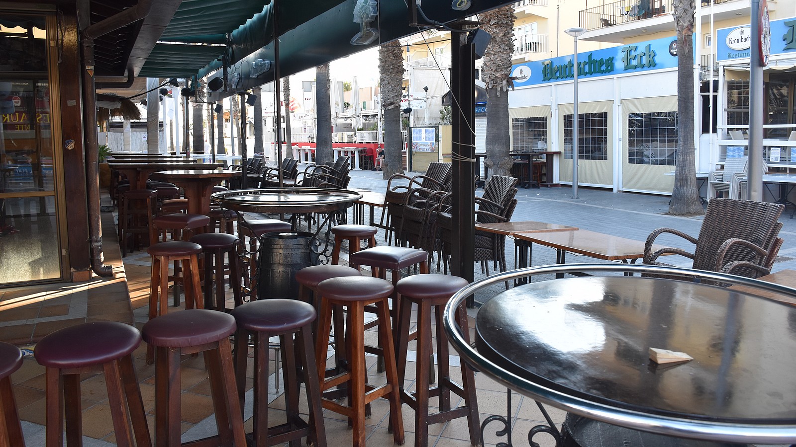 Nach Party-Verbot: Mallorca steht still! 72 Bierstraße auf Mallorca