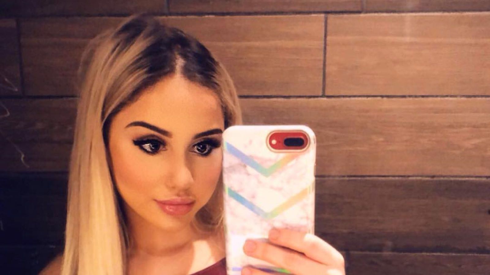 Influencerin steht wegen Challenge vor Gericht! 72 Influencerin vor Gericht