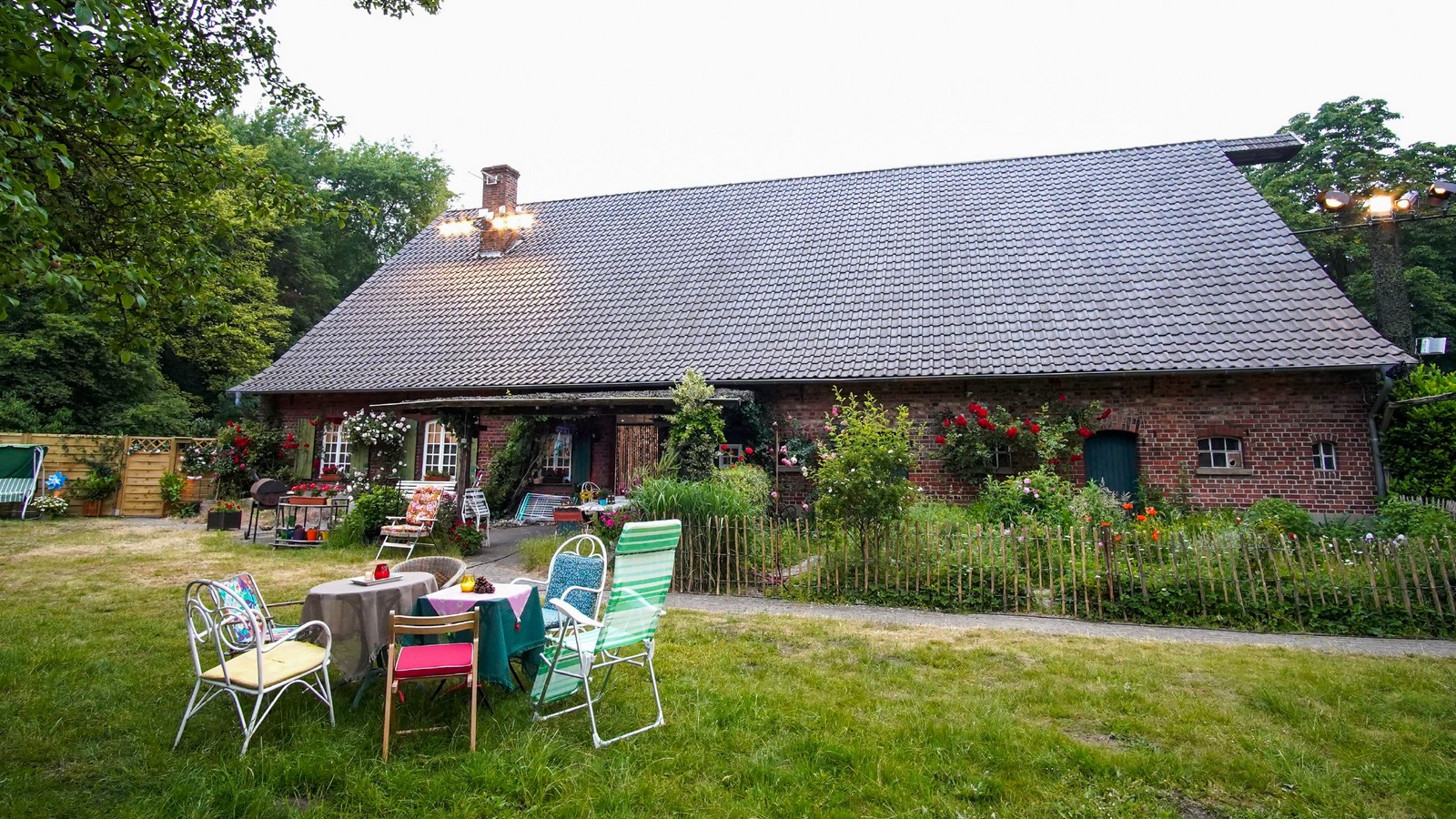 Sommerhaus der Stars 2020: Kandidaten, Sendetermine, Drehort & Livestream! 73 Der Drehort von "Das Sommerhaus der Stars"