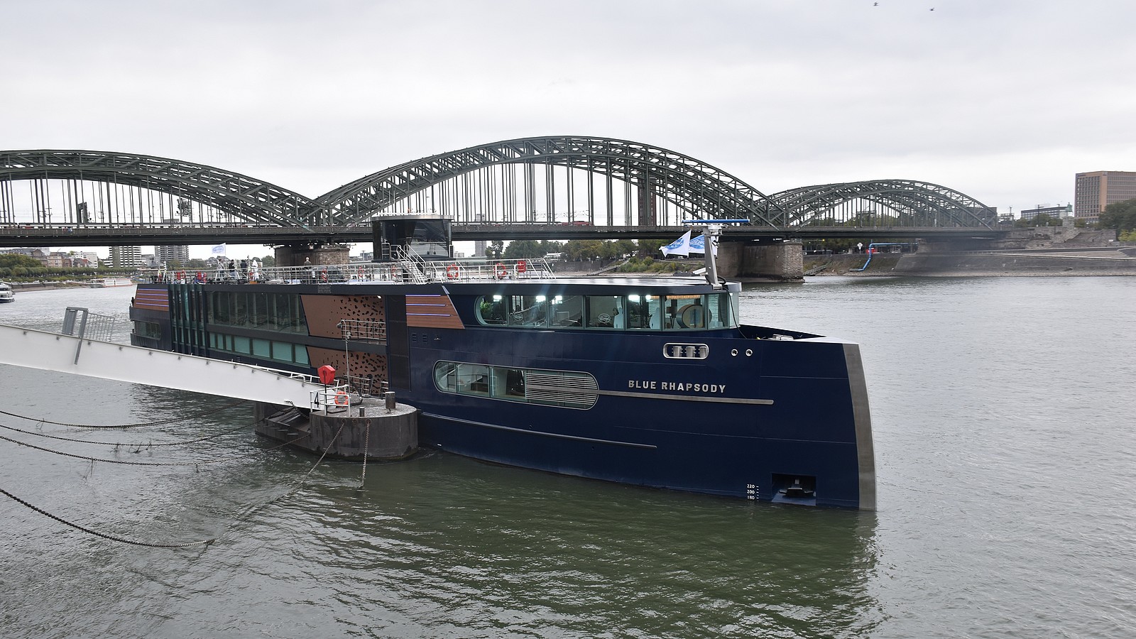 DSDS 2021: Start, Sendetermine, Jury, Drehort & Stream 77 Schiff "Blue Rhapsody"
