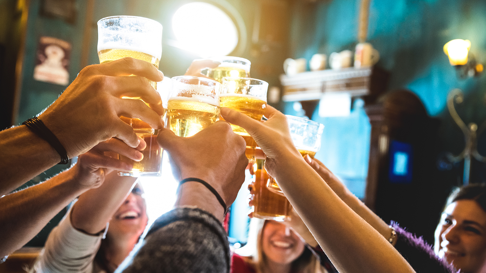 Alkohol nach Corona-Impfung?