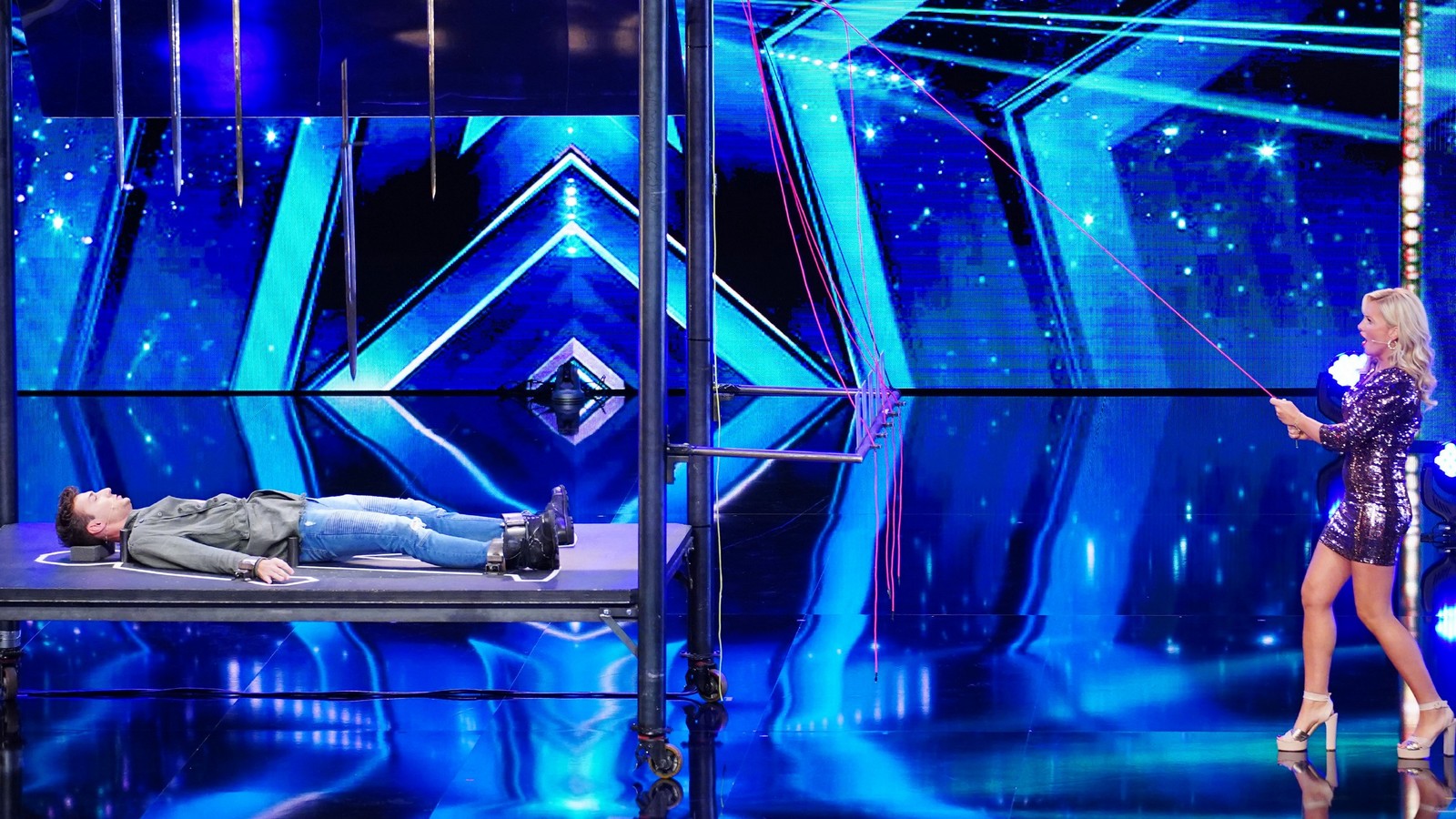 Supertalent 2020: Evelyn Burdecki entscheidet über das Leben von André Blake! 72 André Blake und Jurymitglied Evelyn Burdecki