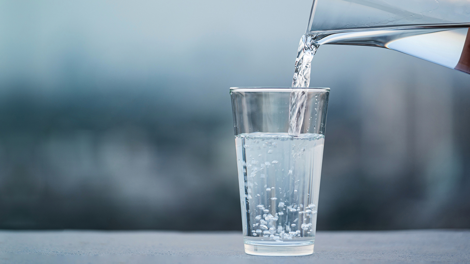 Diese 3 Dinge passieren, wenn du morgens ein Glas Wasser trinkst 72 Wasser morgens