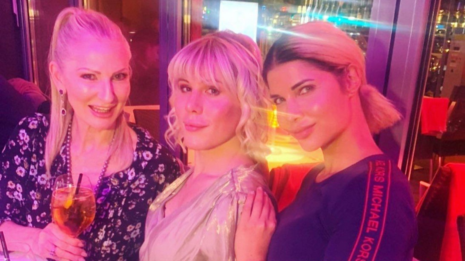 Arielle Rippegather: Panik-Attacken vor Geschlechts-OP! 73 Désirée Nick, Arielle Rippegather und Micaela Schäfer