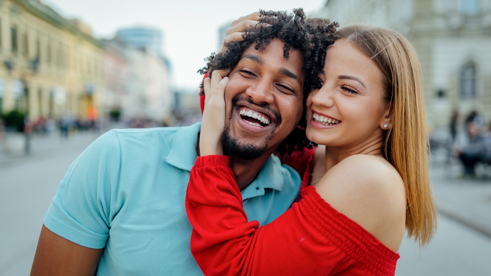 Diese 4 Sternzeichen finden 2021 ihre große Liebe 72 Ein verliebtes Paar