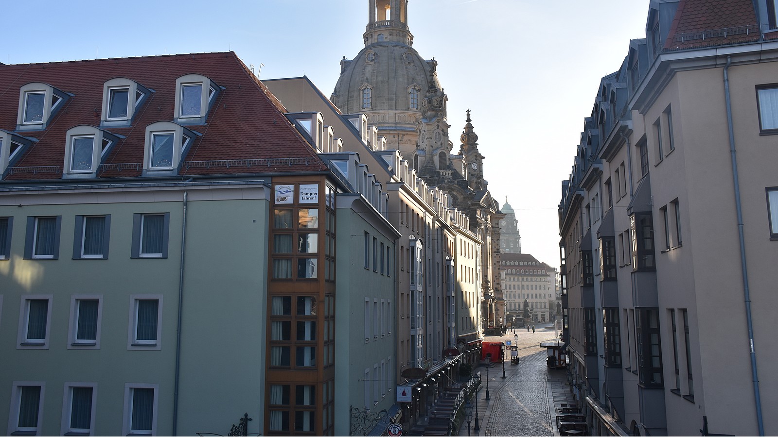 Corona: Geht der Lockdown noch bis April? 72 Frauenkirche in Dresden