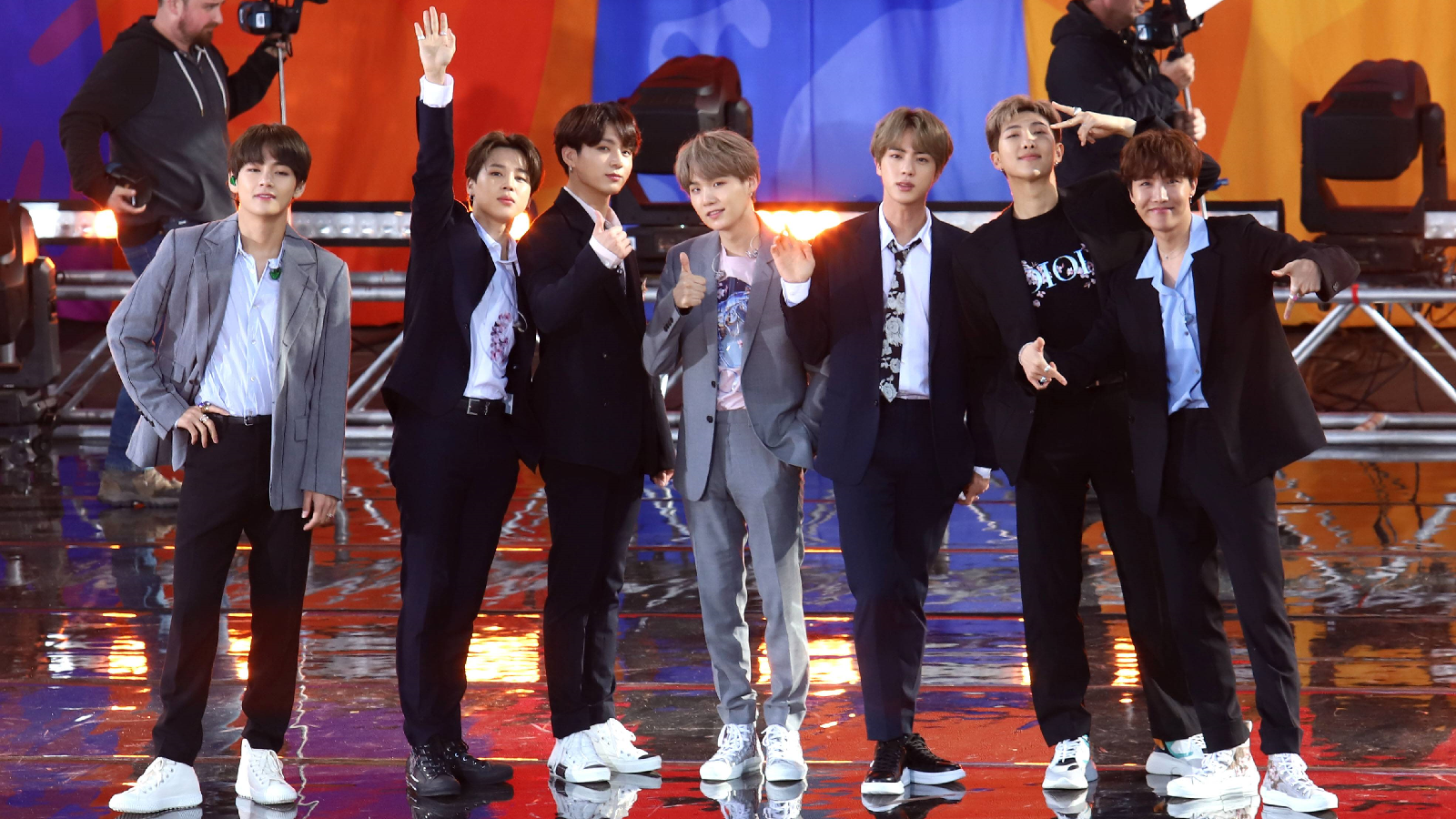 BTS: Was bedeutet eigentlich ihr Bandname? 72 Was bedeutet der Bandname BTS?