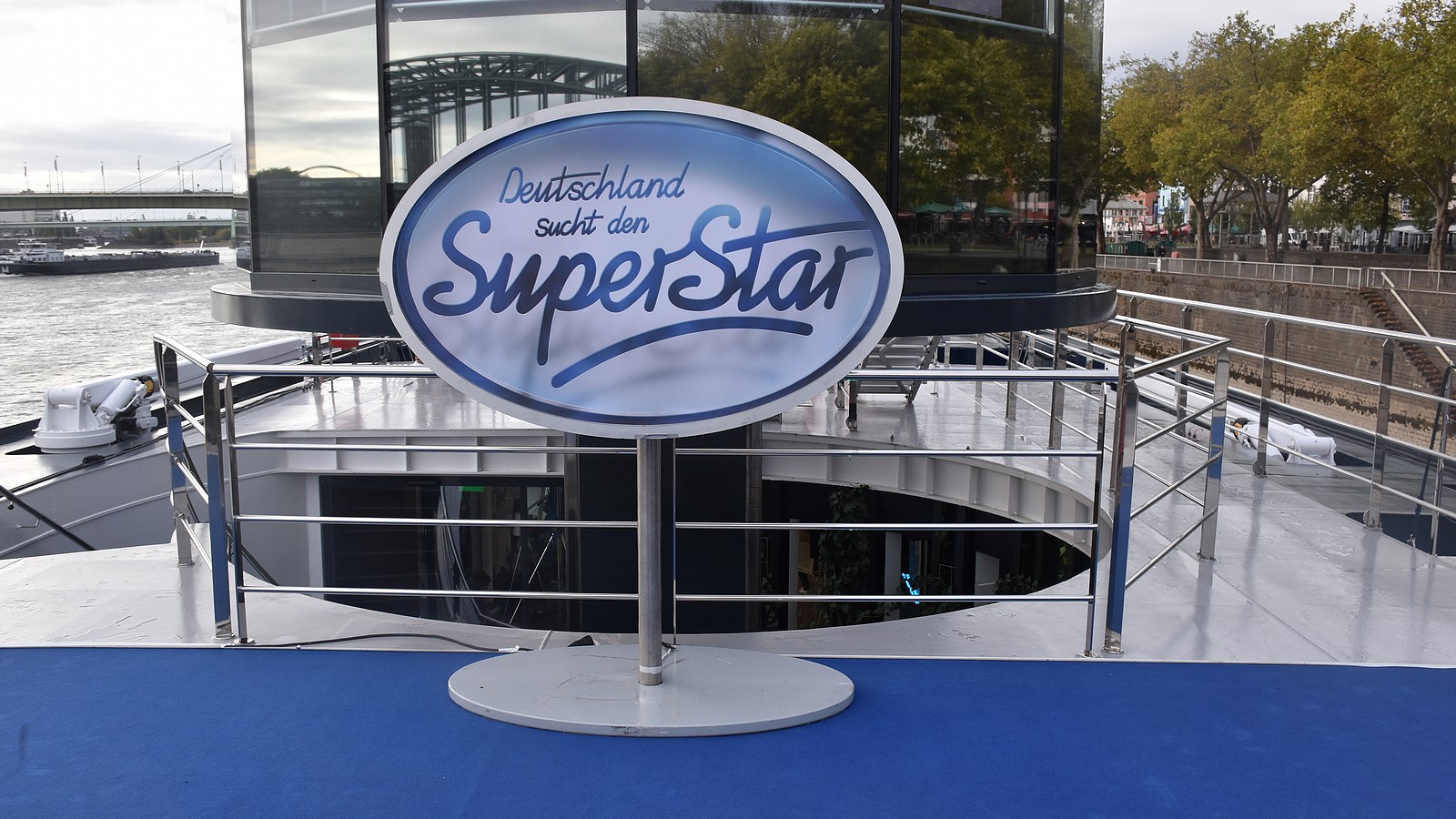 DSDS 2021: Exklusive Einblicke! KUKKSI besucht die Blue Rhapsody 80 DSDS-Schiff "Blue Rhapsody"