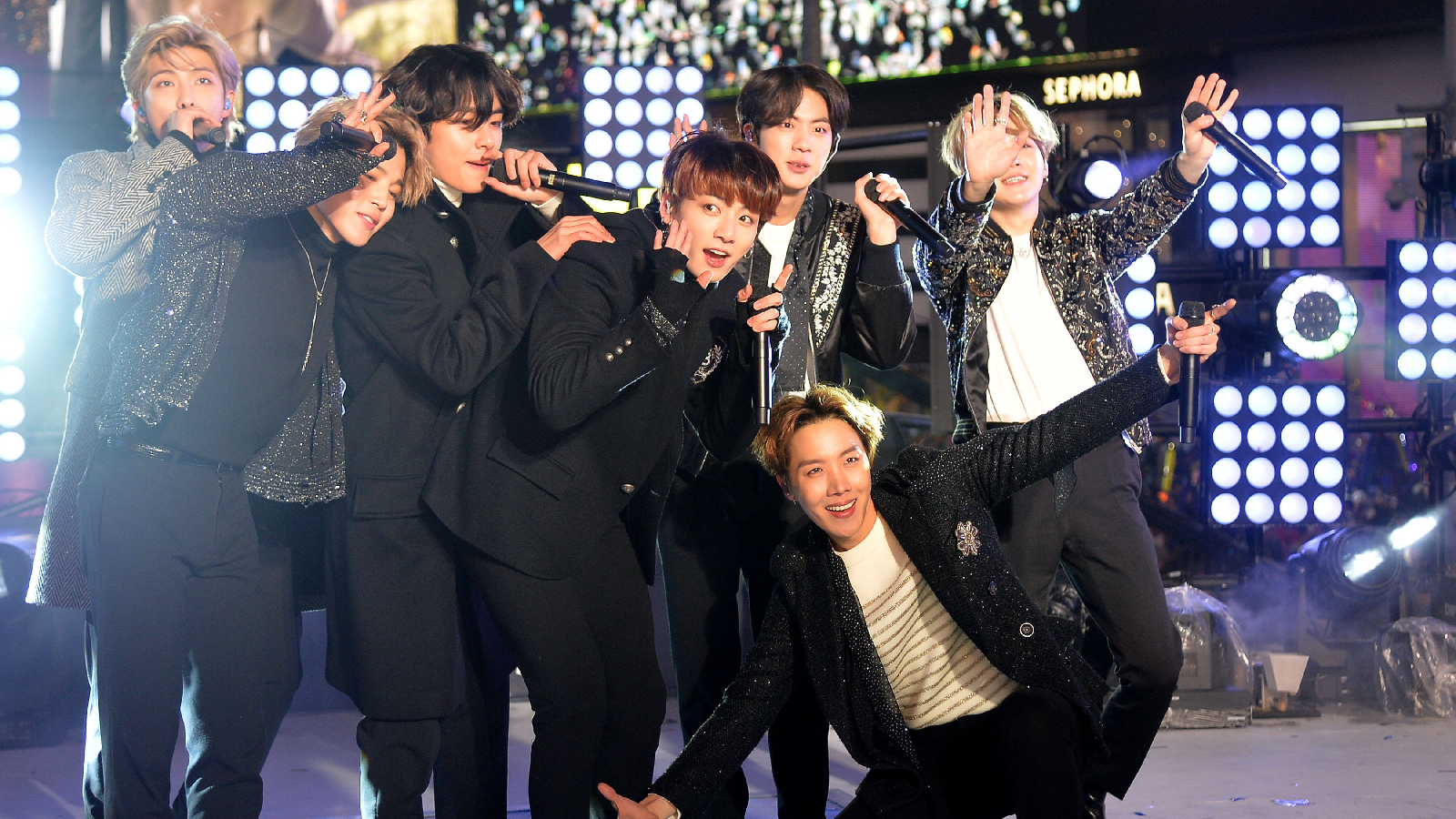 BTS: Die Boys zeigen ganz private Einblicke! 61 BTS machen Winterurlaub