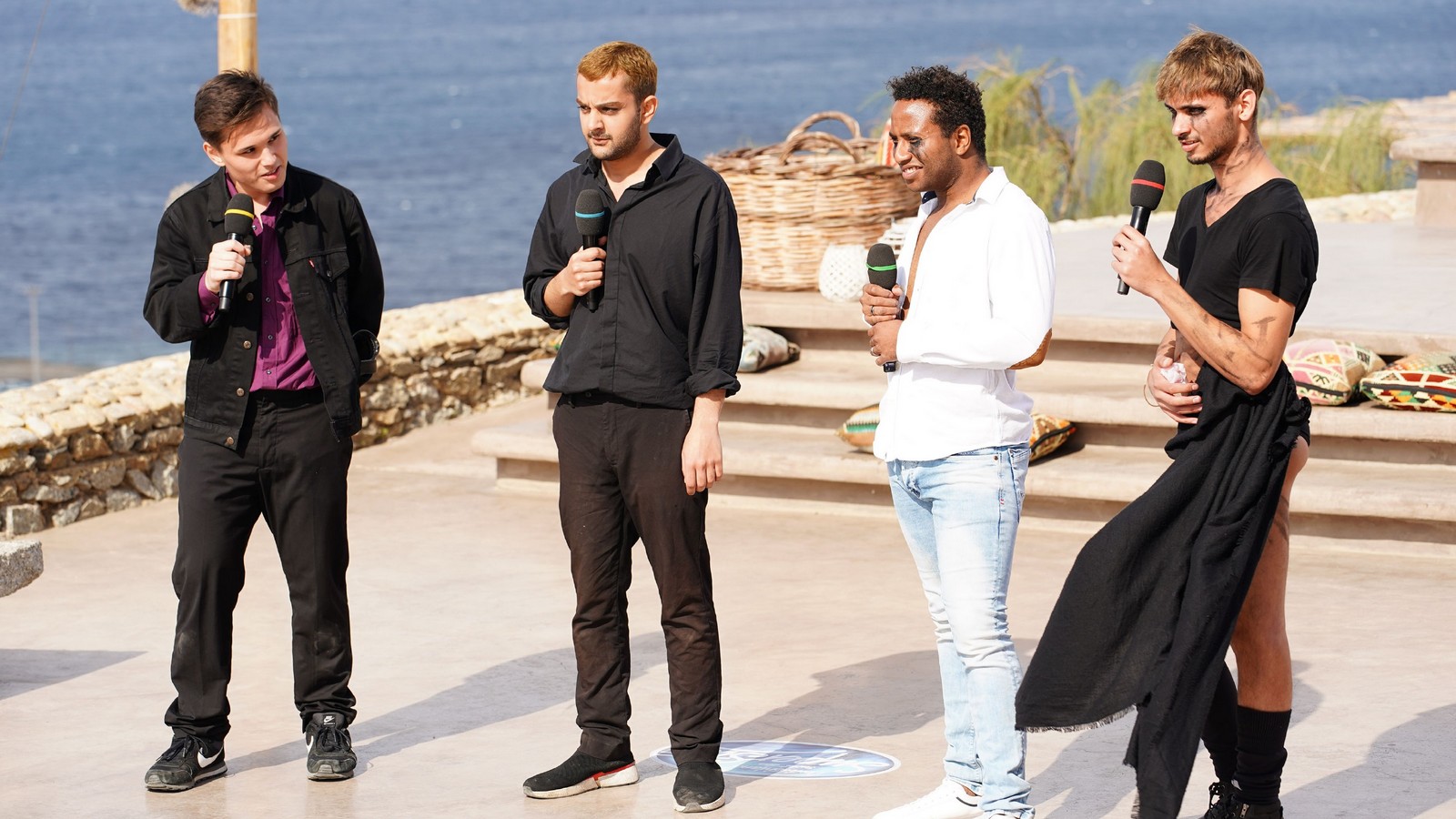 DSDS 2021: Kandidaten schocken mit Porno-Performance! 72 Dominic Möws, Shada Ali, Kilian Imwinkelried und Steve Maco bei DSDS 2021