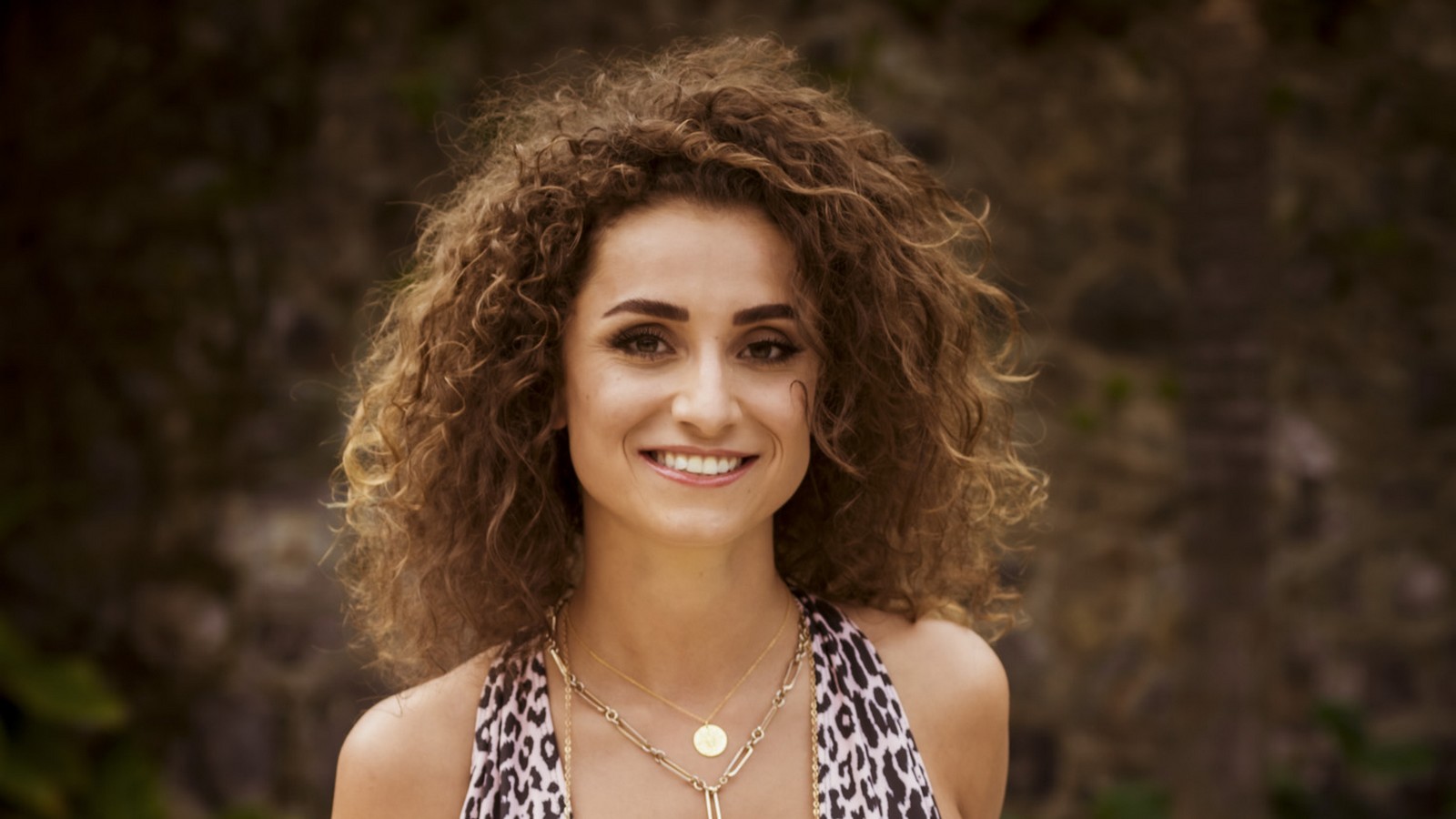 Love Island 2021: Julia will keine Beziehung erzwingen! 72 "Love Island"-Kandidatin Julia