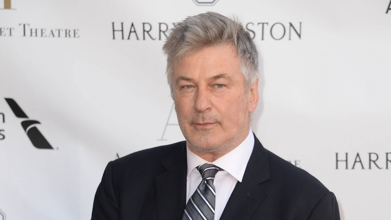 Unfall bei Dreharbeiten: Alec Baldwin erschießt Kamerafrau 61 Alec Baldwin