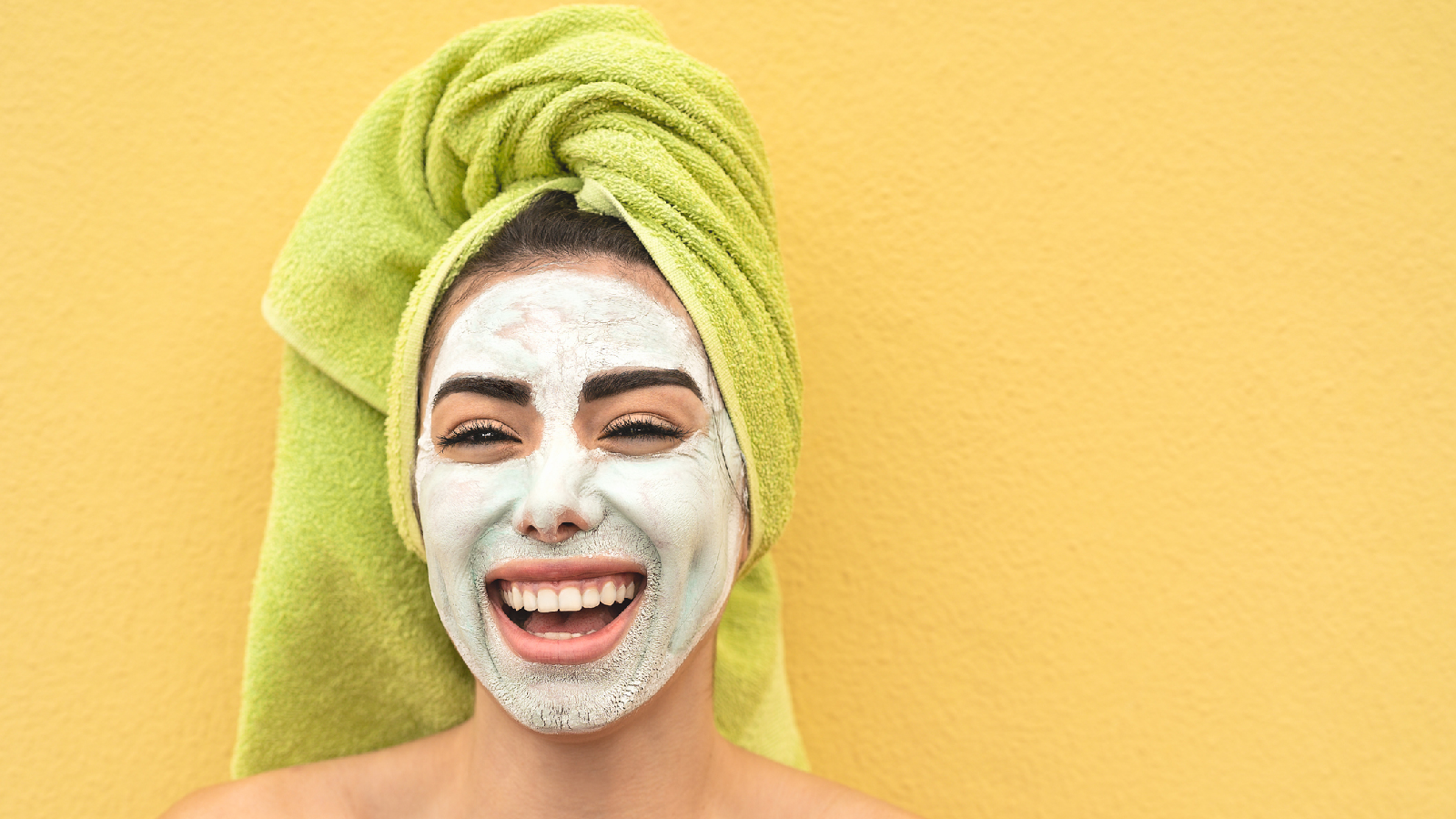 Green Mask Stick: Das steckt hinter dem Social Media-Trend 72 Was steckt hinter "Green Mask Stick"?