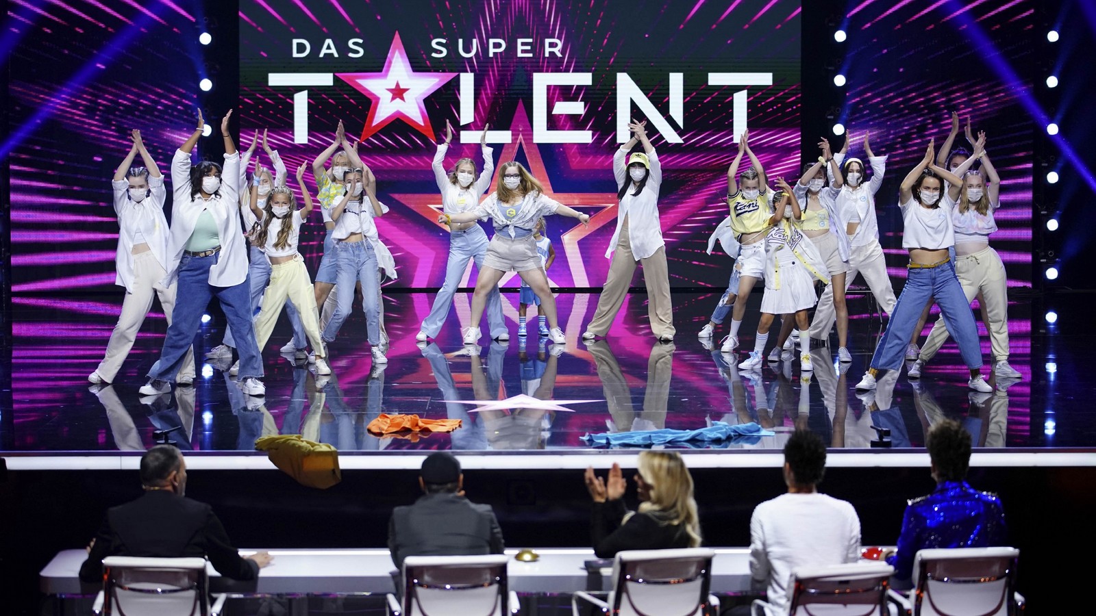 Michelle Fast und die Hip-Hop-Formation "CUBE" bei "Das Supertalent"