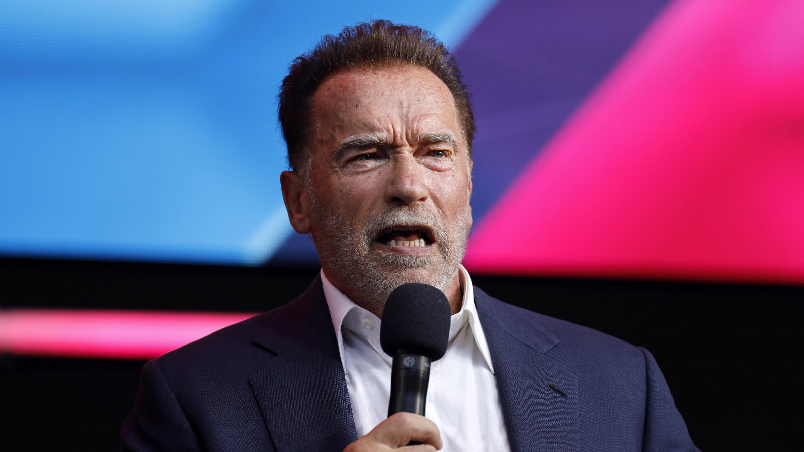 Arnold Schwarzenegger in schweren Autounfall verwickelt