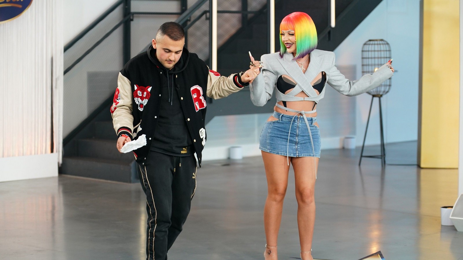 Ozan Nadir Cinar und Katja Krasavice bei DSDS 2023
