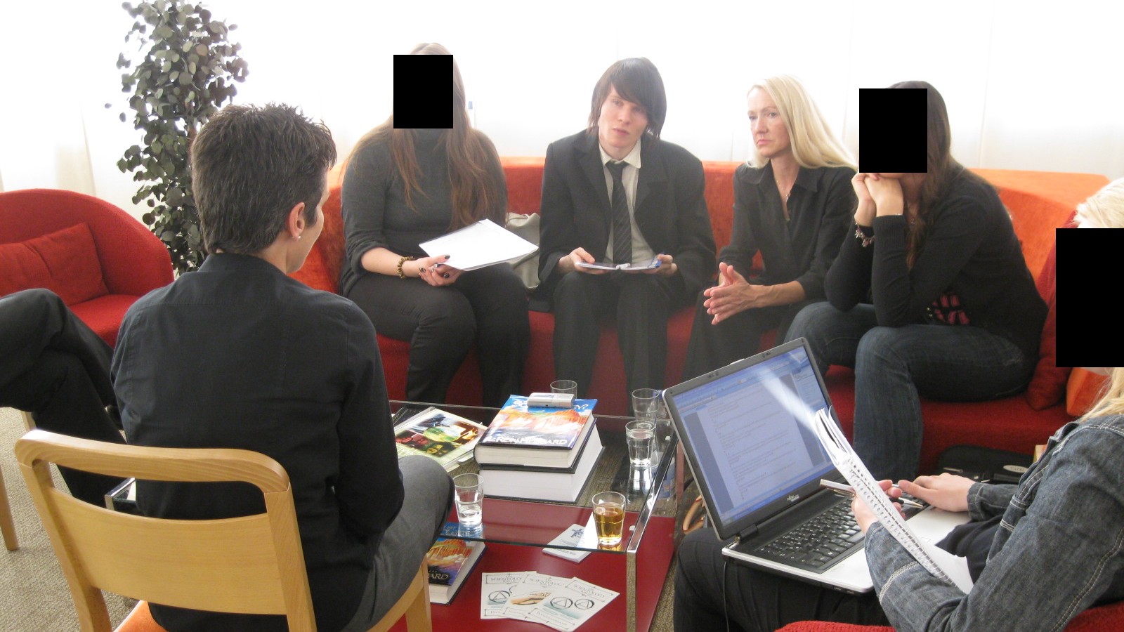 KUKKSI-Reporter enthüllen: Das passierte hinter den Kulissen beim Skandal-Interview mit Scientology! 72 KUKKSI-Interview mit Scientology