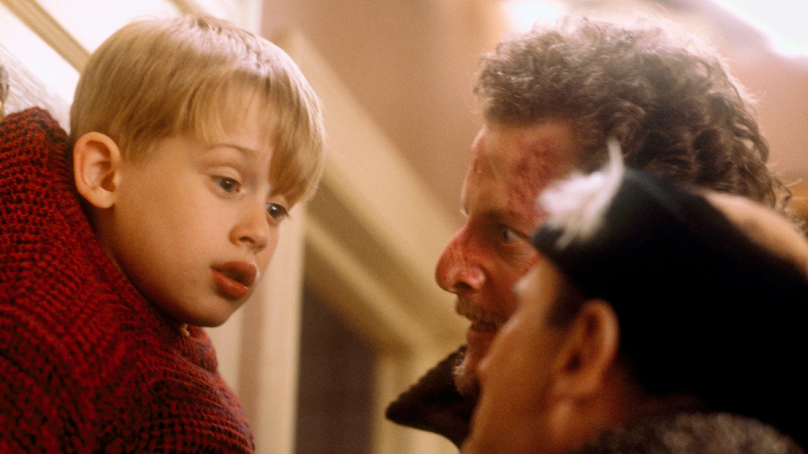 Nach 34 Jahren: Gerüchte um neuen „Kevin - Allein zu Haus“-Film mit Macaulay Culkin 72 "Kevin - Allein zu Haus"