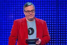 Erste "Schlag den Star"-Show ohne ihn: Diesen Seitenhieb kann sich Elton nicht verkneifen! 68 Erste „Schlag den Star“-Show ohne ihn: Diesen Seitenhieb kann sich Elton nicht verkneifen!