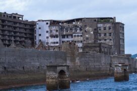 Bond-Drehort Hashima: Auf Japans Geisterinsel herrscht Endzeitstimmung 71 Bond-Drehort Hashima: Auf Japans Geisterinsel herrscht Endzeitstimmung