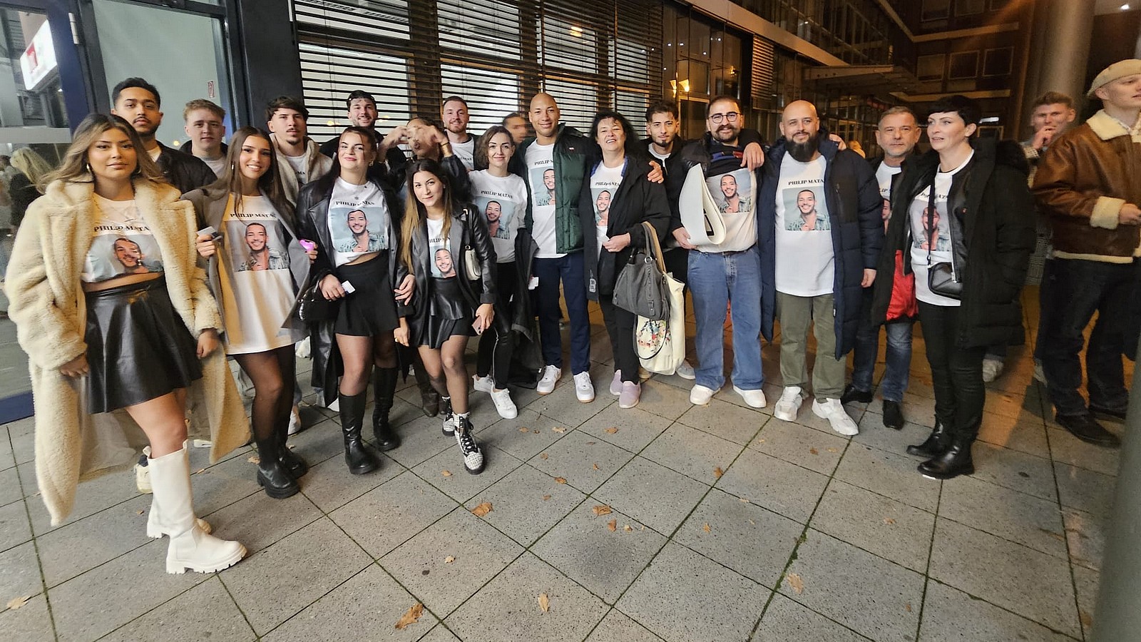 Fangruppen vor dem DSDS-Studio
