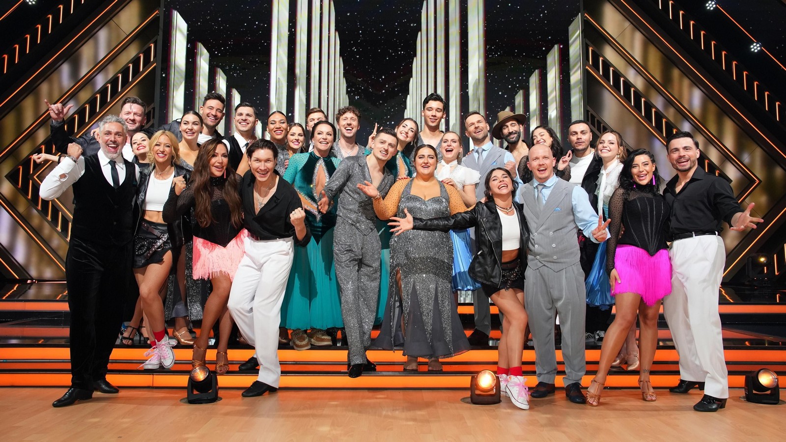 Nach Leyla Lahouar: Auch Jeanette Biedermann fällt bei "Let's Dance" aus 61 Show 1 von "Let's Dance" 2025