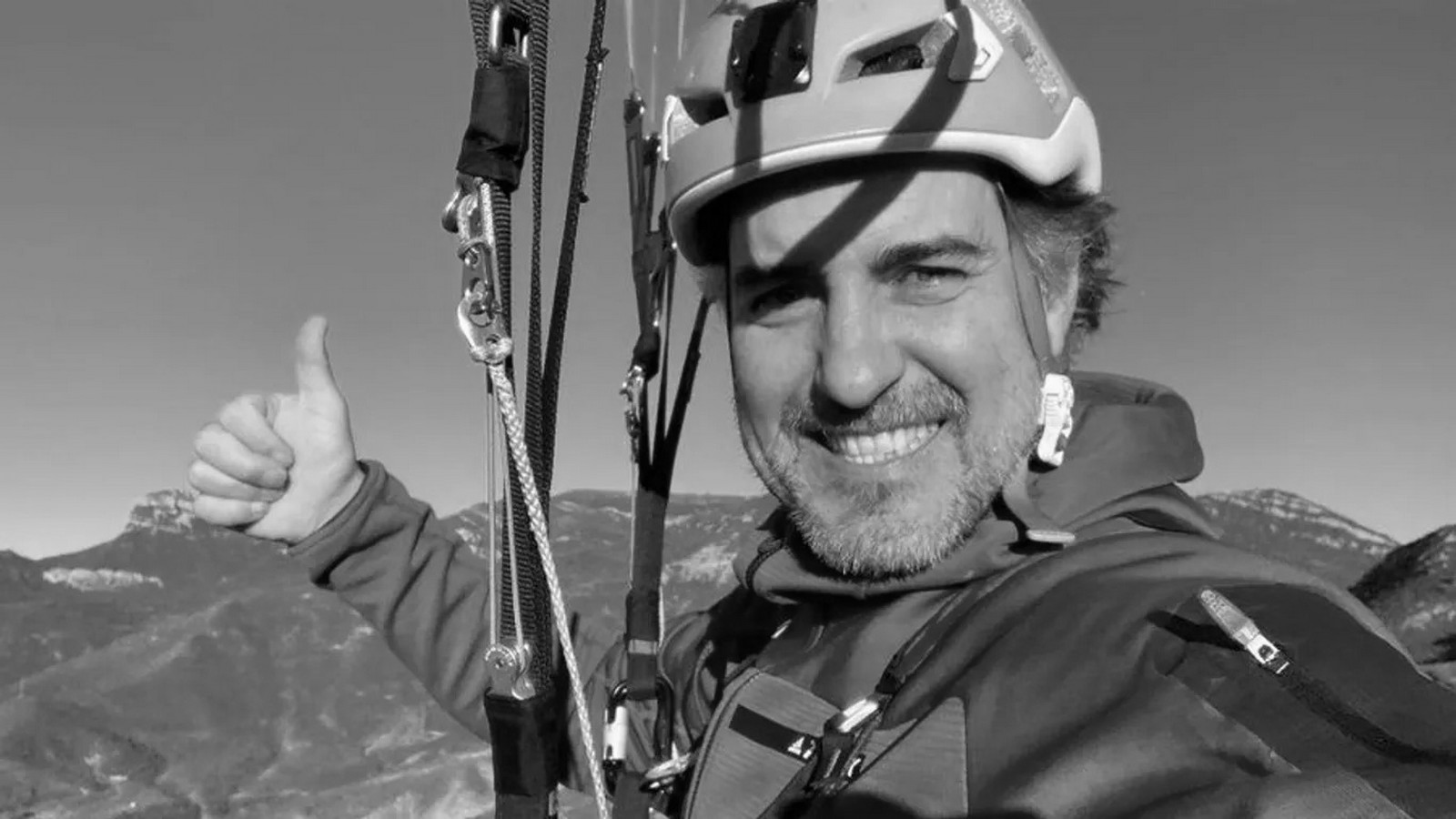 Fallschirm-Drama: Stuntman (†52) springt bei Dreharbeiten in den Tod 61 Carlos Suárez
