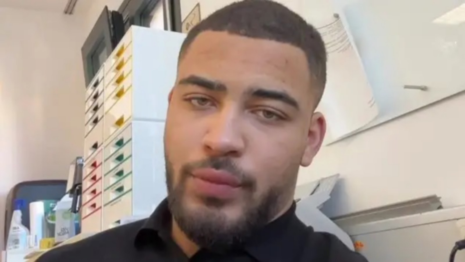 Arm verloren: Influencer Justin Bunyai bittet um Spenden 61 Justin Bunyai