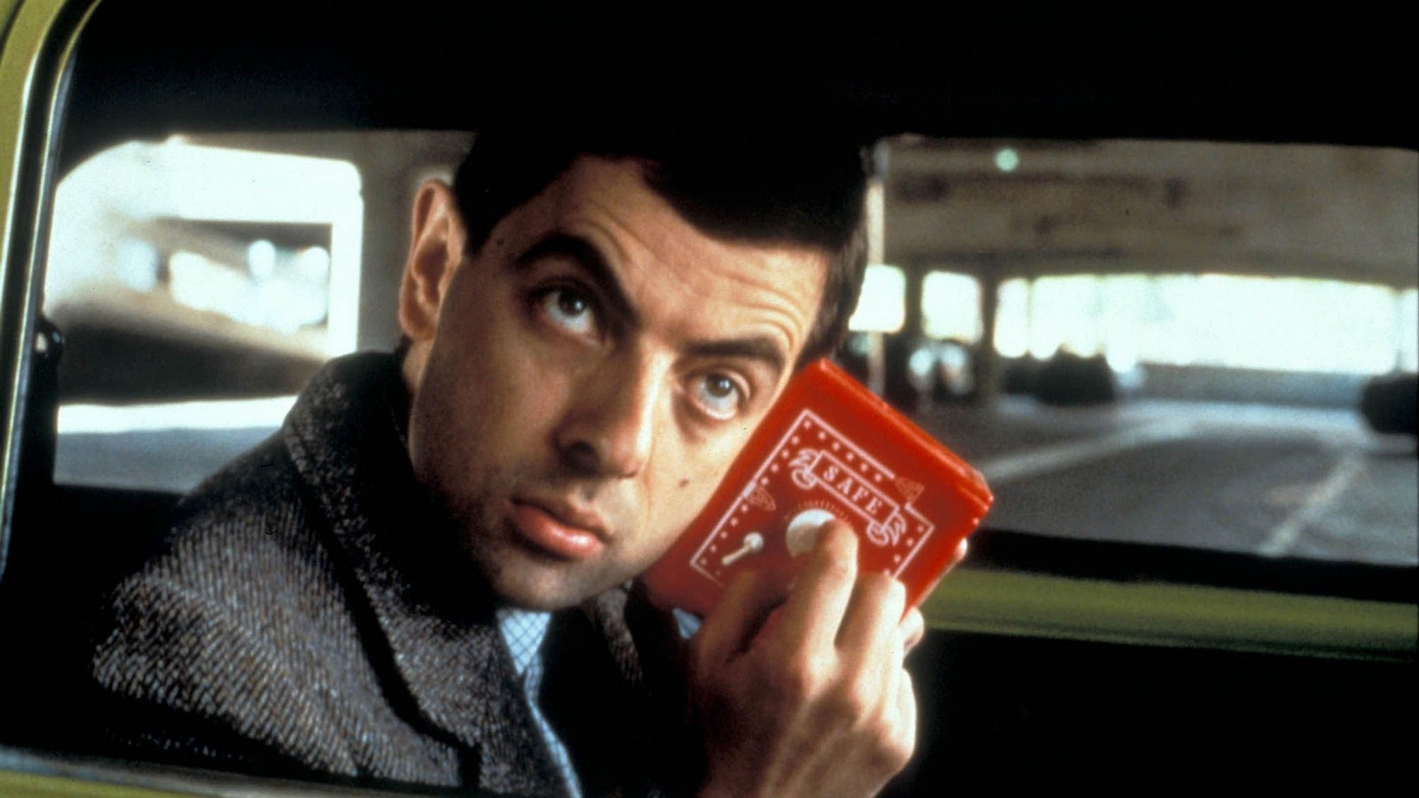 Rowan Atkinson spricht über mögliche Rückkehr von "Mr. Bean" 61 Mr. Bean