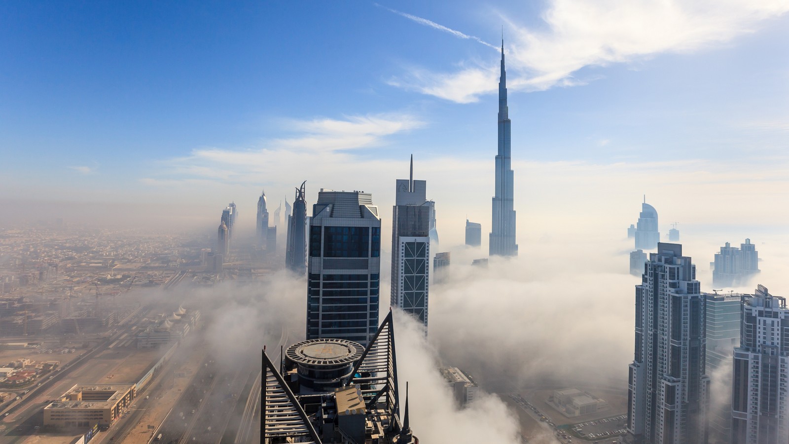 Burj Khalifa in Dubai: Das höchste Gebäude der Welt bricht sieben Weltrekorde 72 Burj Khalifa in Dubai