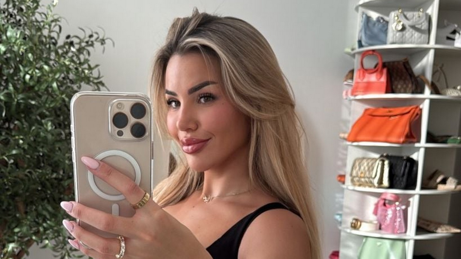 TV-Hammer: Ist Kim Virginia Hartung die erste "Promi Big Brother"-Kandidatin? 61 Kim Virginia Hartung