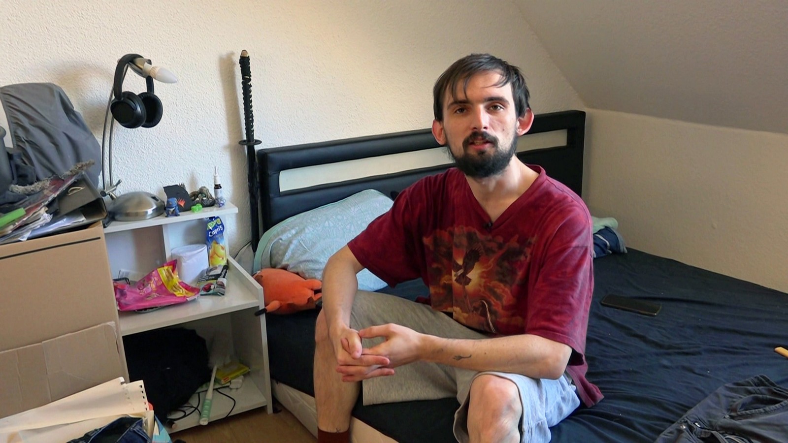 "Hartz und herzlich"-Jerrick stellt fest: Mit Bürgergeld hat er zu wenig Geld und will plötzlich arbeiten 61 Jerrick aus "Hartz und herzlich"