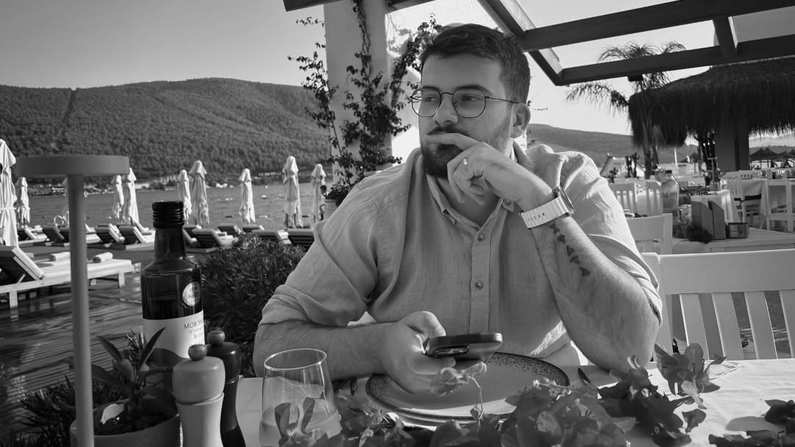 Influencer "Jrokez" (†26) stürzt von Balkon in den Tod 61 Jrokez