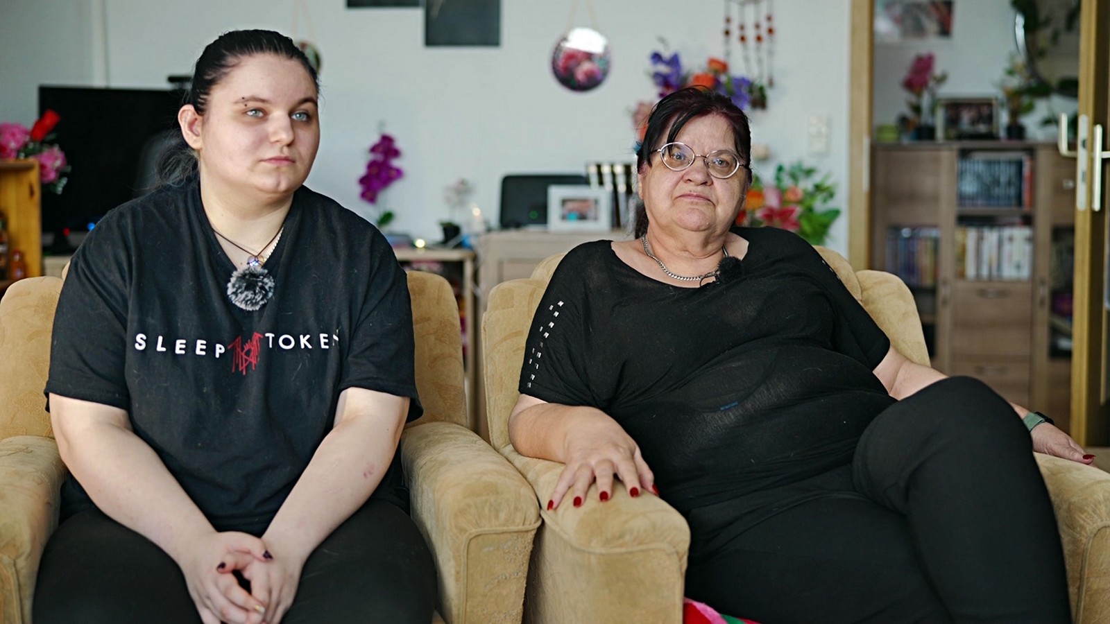 "Hartz und herzlich": "Das ist Gift" - Bürgergeld-Empfängerin Nicole schläft an Schimmel-Wand 61 Brigitte und Nicole aus "Hartz und herzlich"