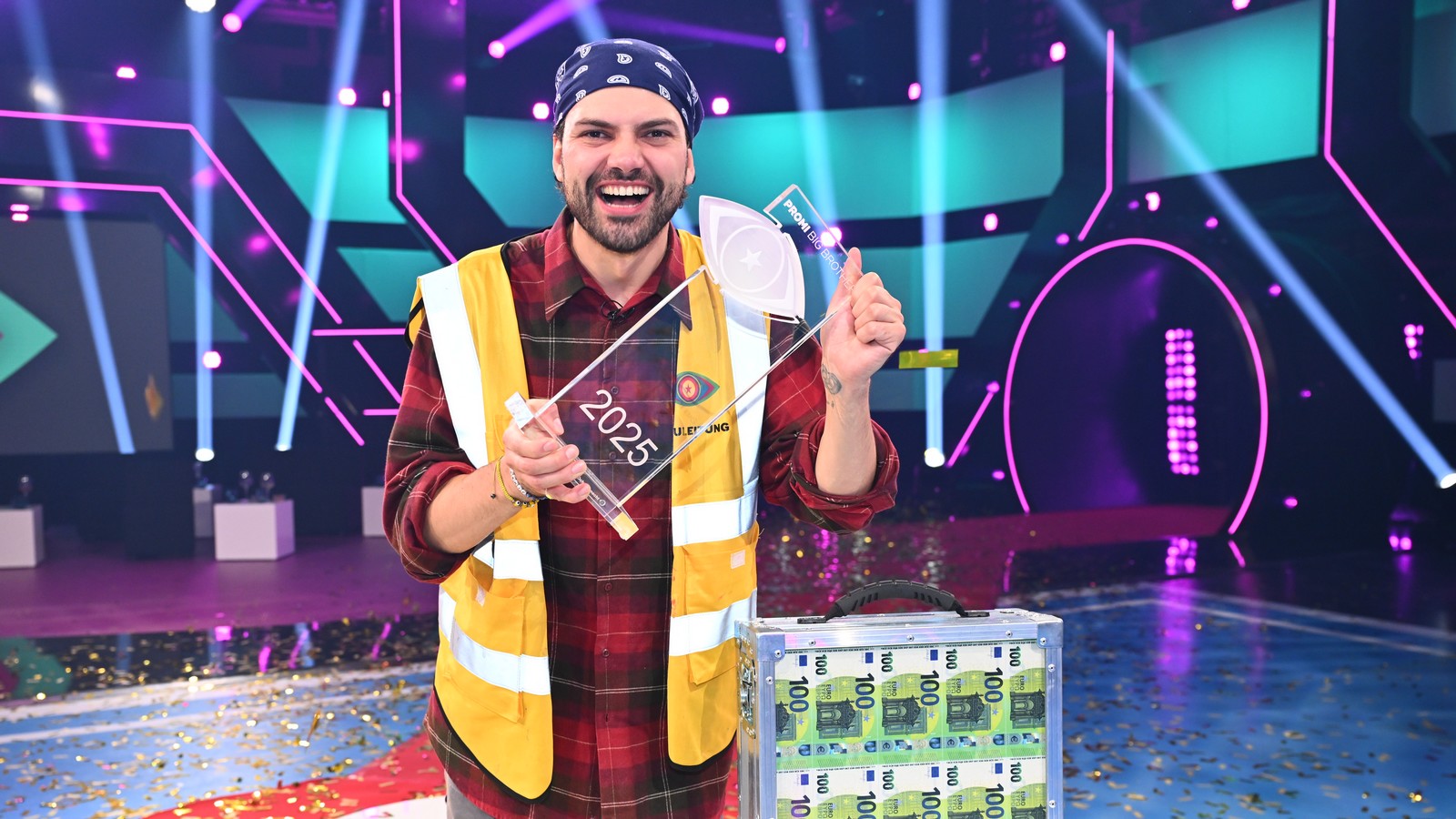 "Promi Big Brother"-Sieger: Das will Jimi Blue Ochsenknecht mit dem Preisgeld machen 61 Jimi Blue Ochsenknecht bei "Promi Big Brother" 2025